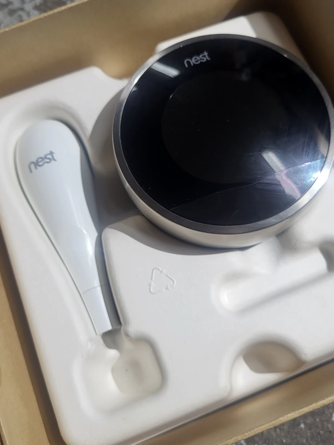 Nest Learning Thermostat - photo 4