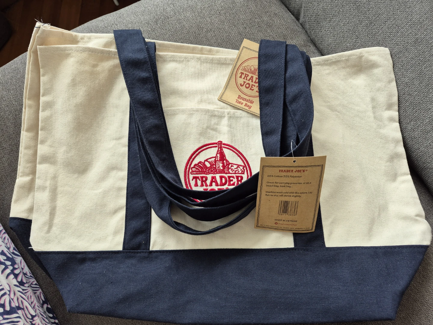 New Trader Joe's Reusable Canvas Tote Bag - photo 2