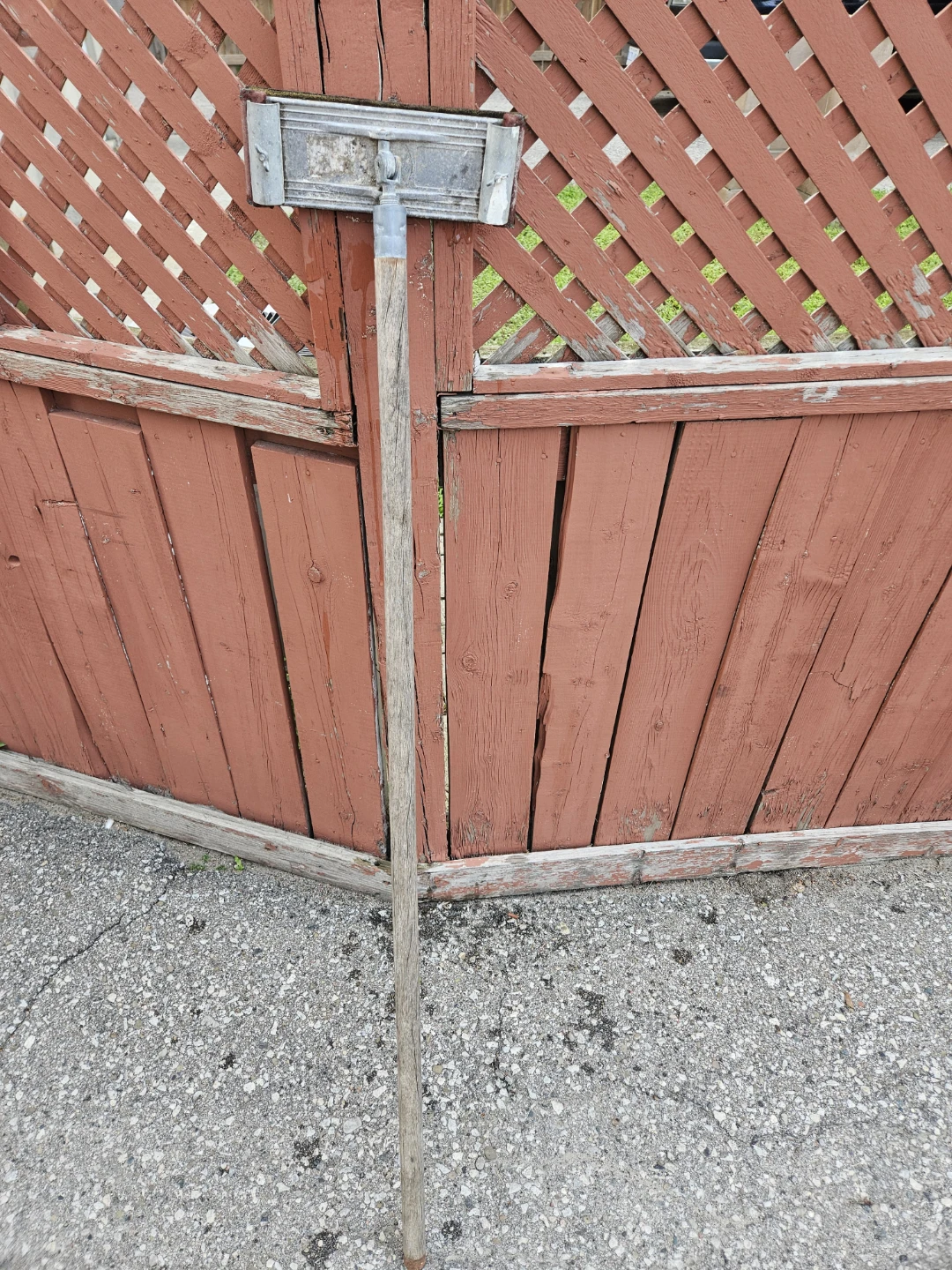 Drywall Hand Sander with Wooden Handle - photo 2