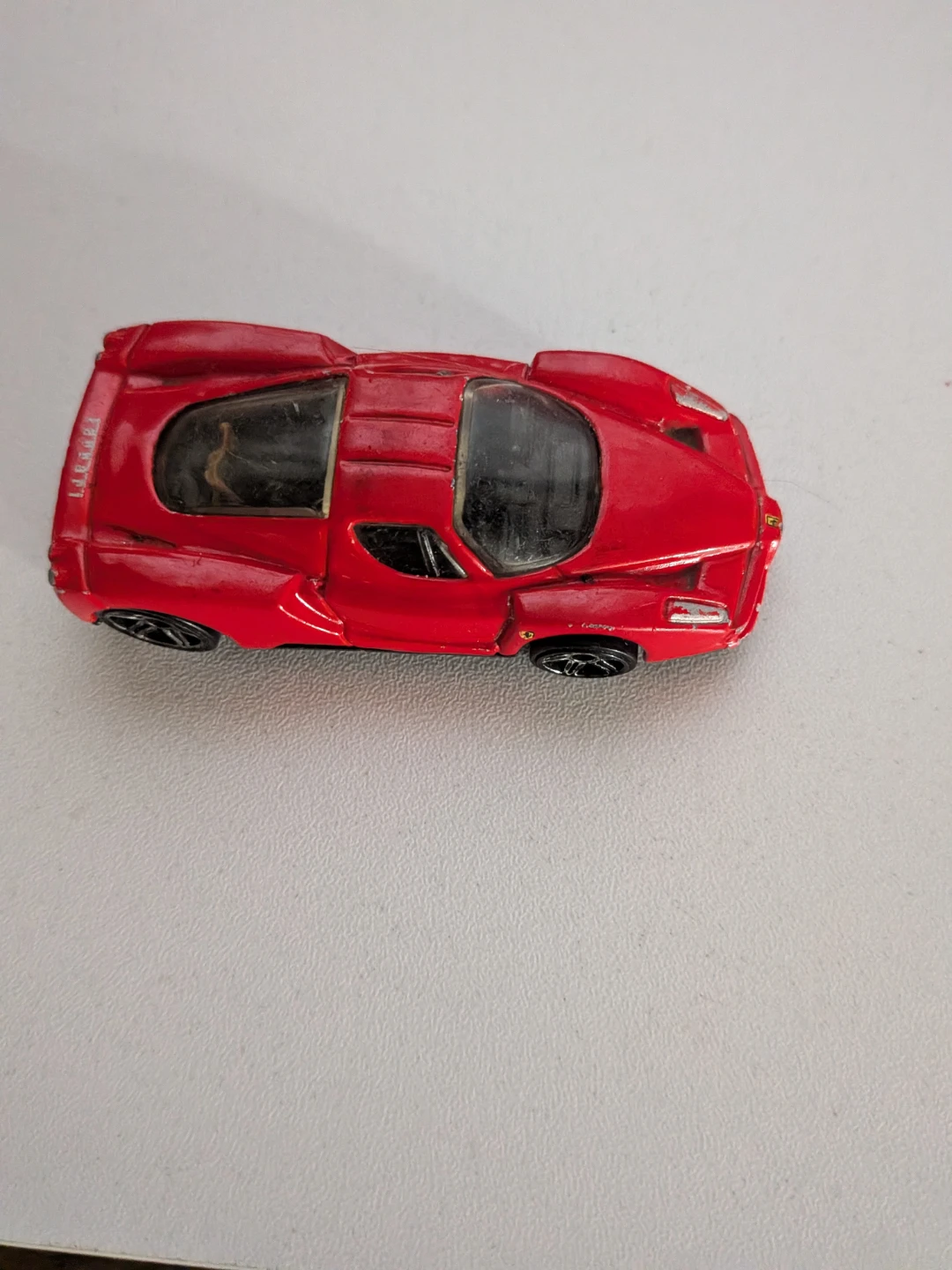 Hot Wheels Enzo Ferrari Red - photo 3