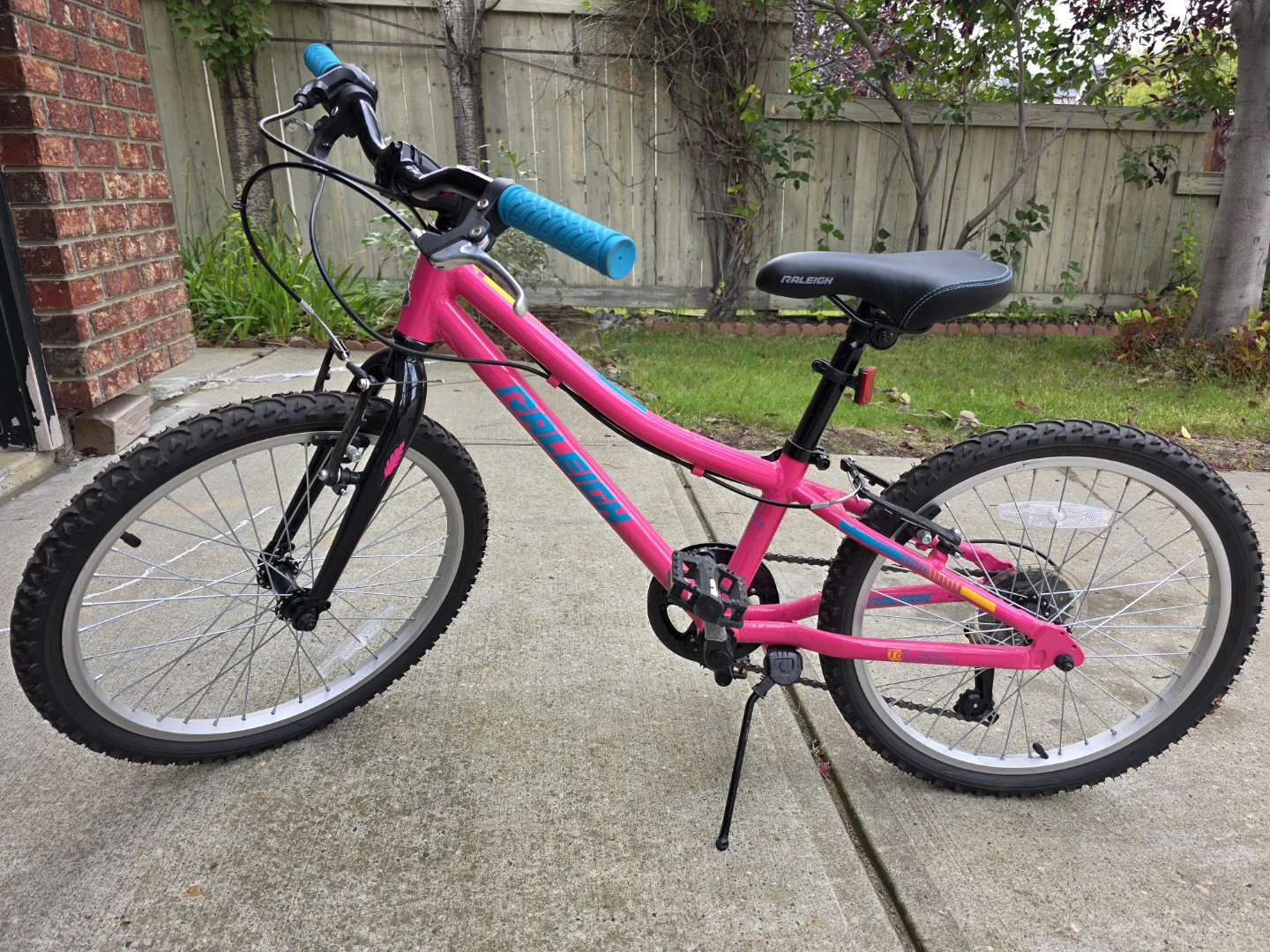 Raleigh Kids Bike - Pink - photo 2