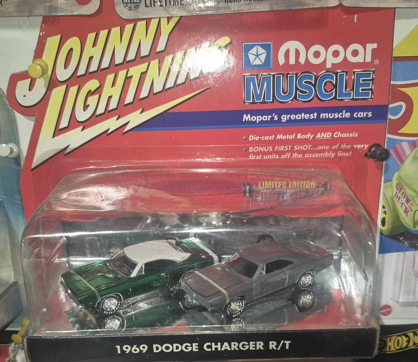 Hot Wheels and Matchbox Die-Cast Cars Collection - photo 3