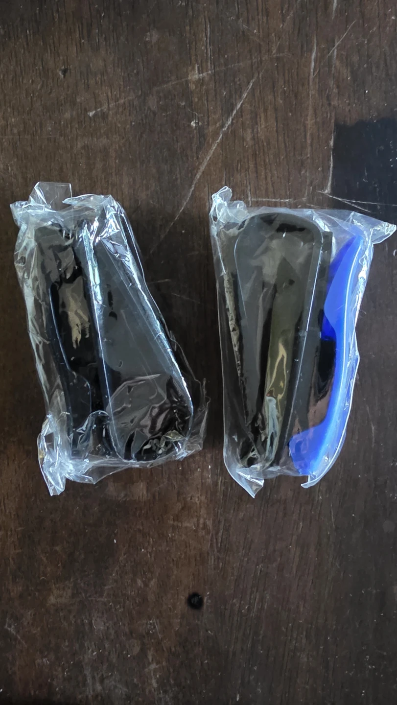 Two Replacement Car Sun Visor Clips