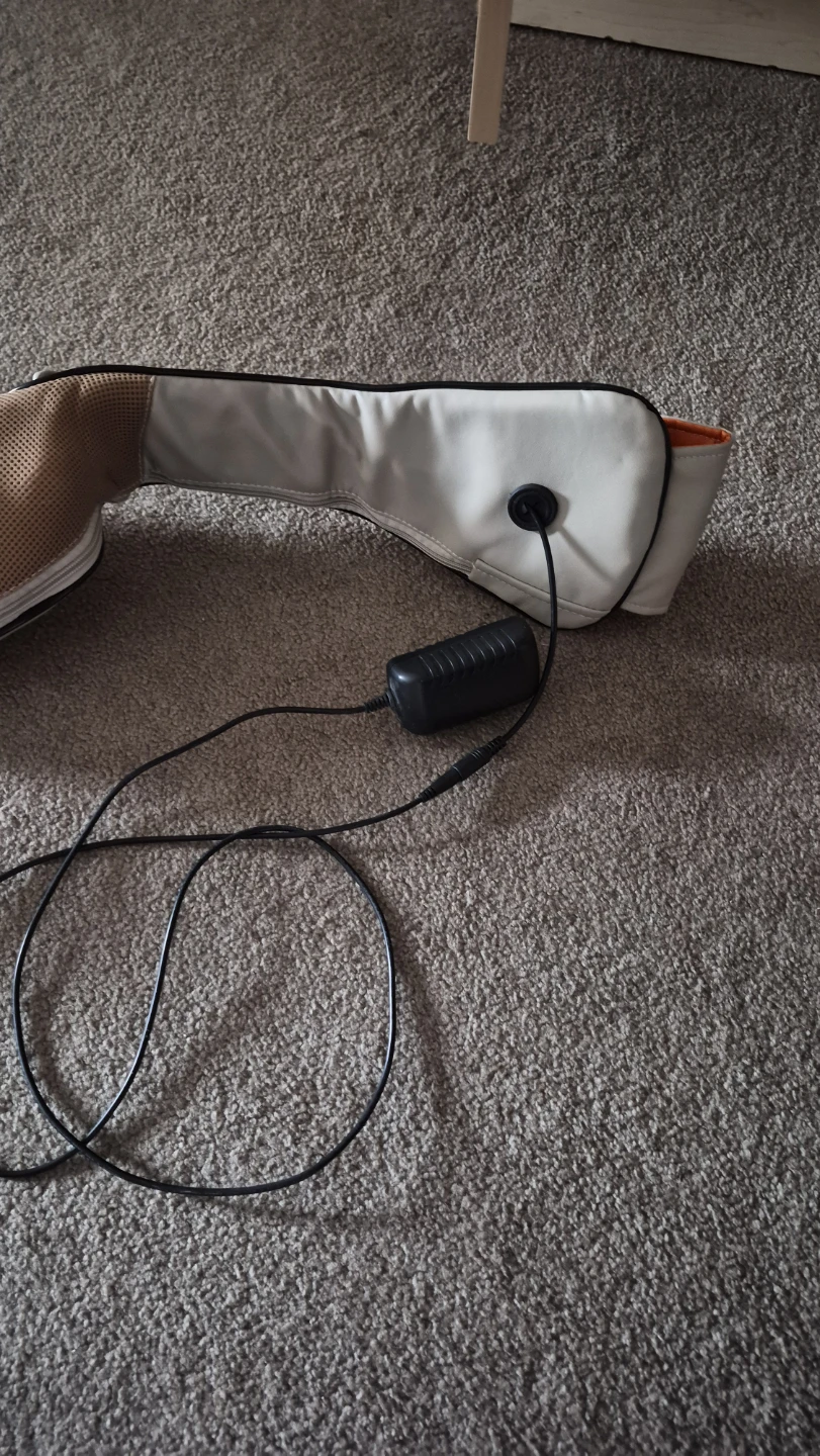 Shiatsu Shoulder and Back Massager - photo 4