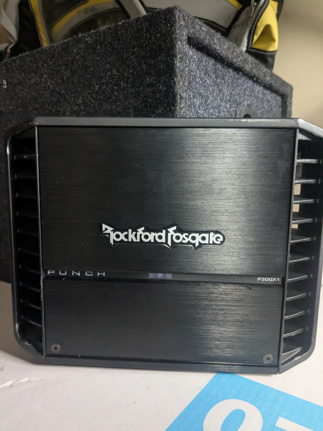 Rockford Fosgate PUNCH P300X1 Amplifier with Subwoofer Box