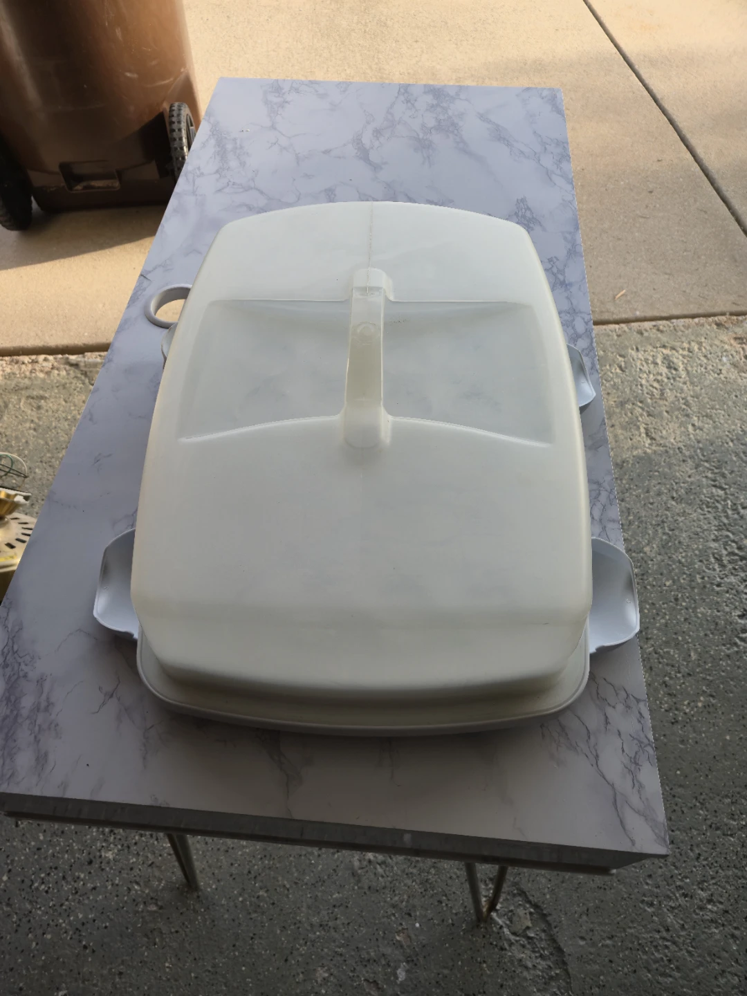 Reversible Cupcake Carrier – Holds 12 and 24 Cupcakes - photo 3