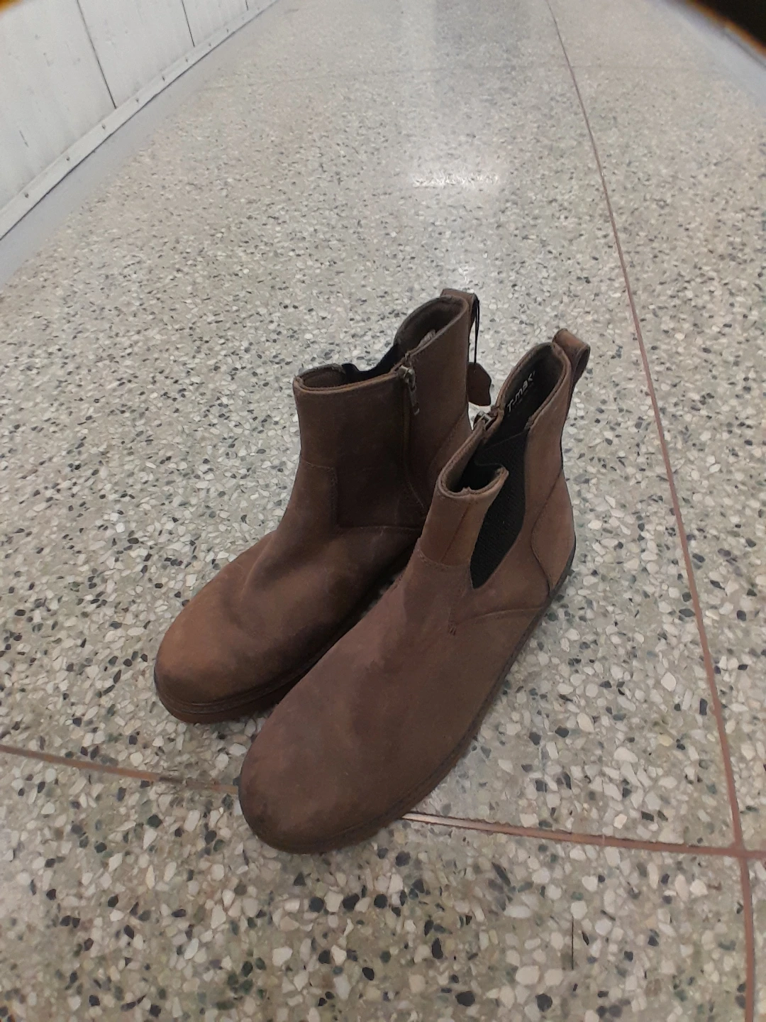 WindRiver Brown Leather Boots Men's Size 11