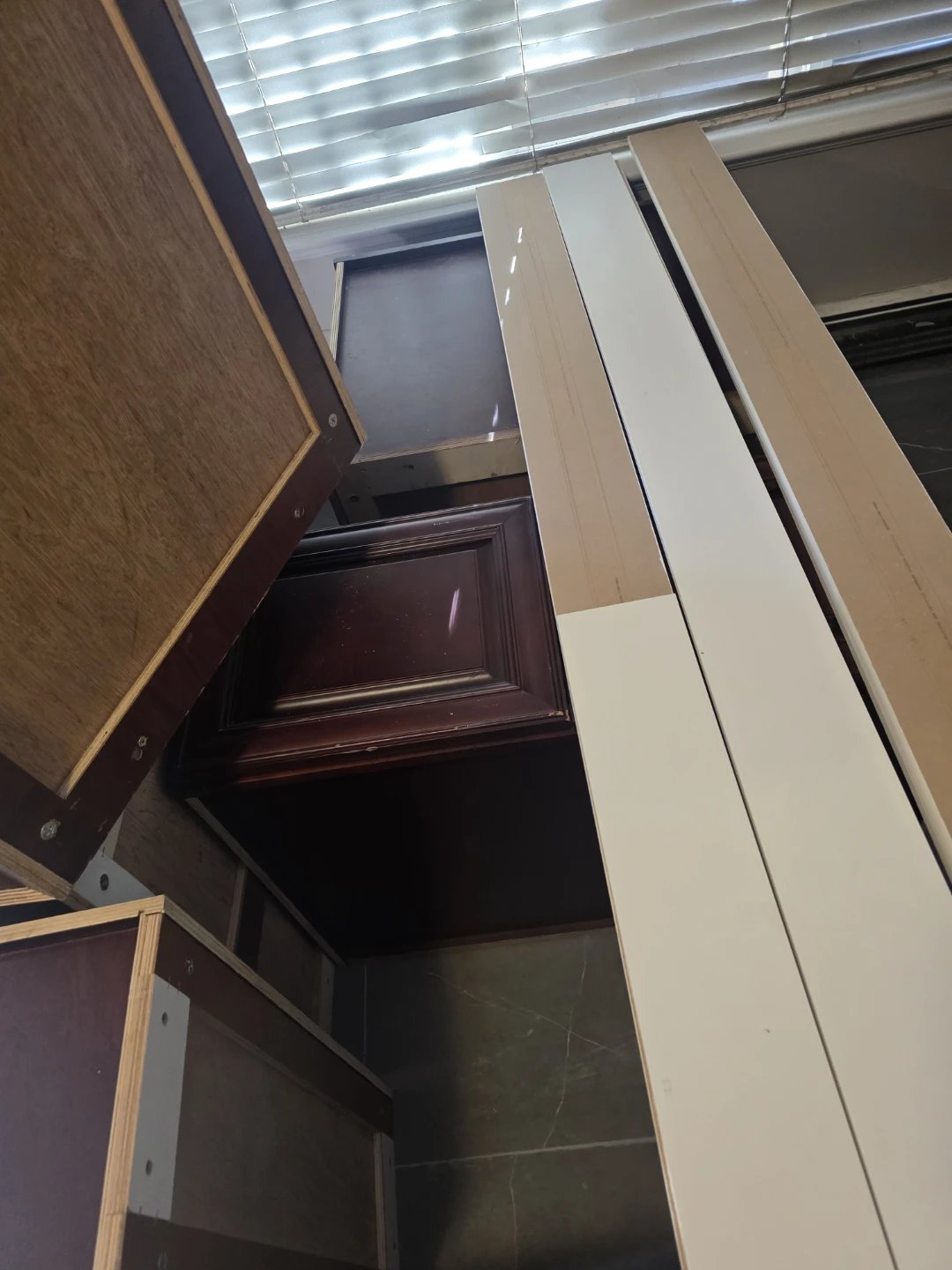 Dark Wood Kitchen Cabinet Set