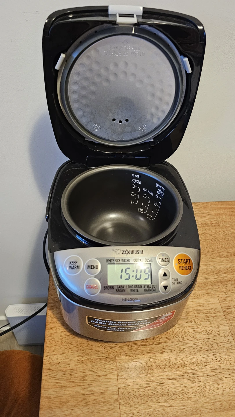 Zojirushi Micom Rice Cooker NS-LGC05 - photo 3