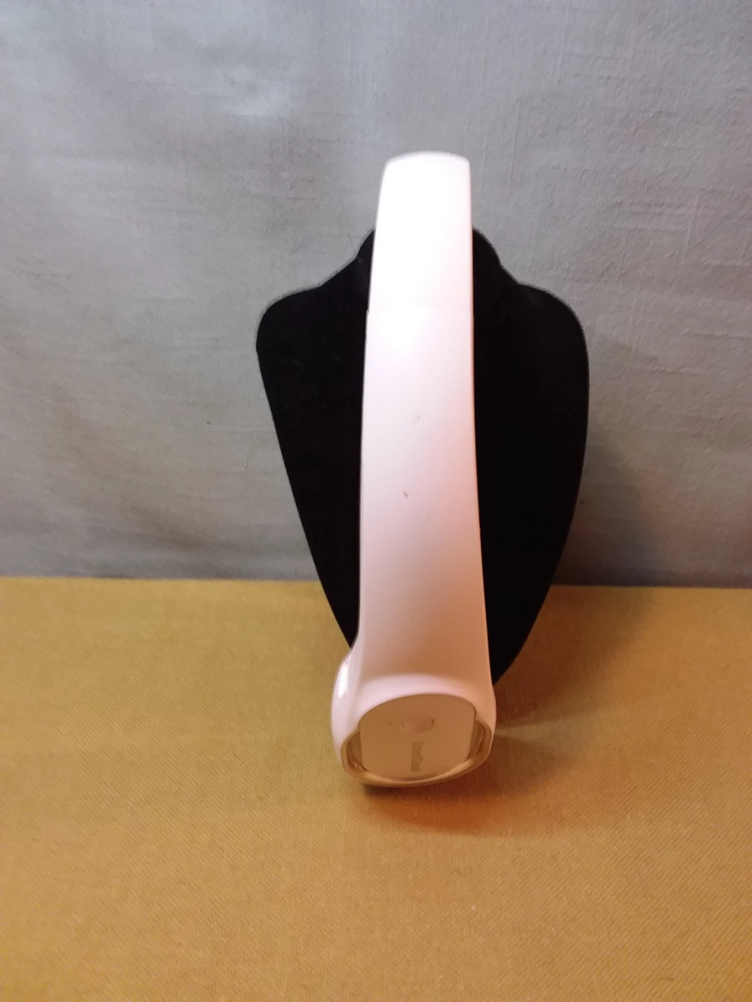 🥵 🪭 🆒 😎 White Portable / Flexible Hands-Free Neck Fan 🥵 🪭 🆒 😎 - photo 2