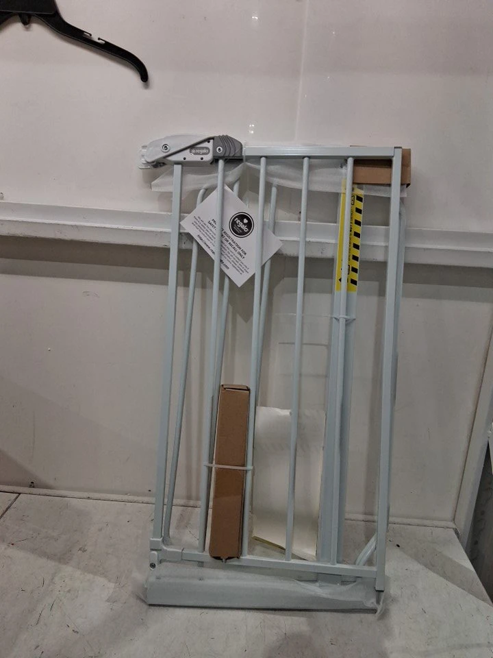 Regalo Easy Step Safety Gate- NEW - photo 3
