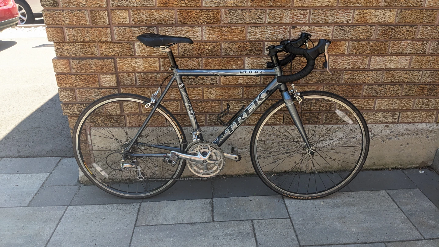 Trek 2000 SL Road Bike