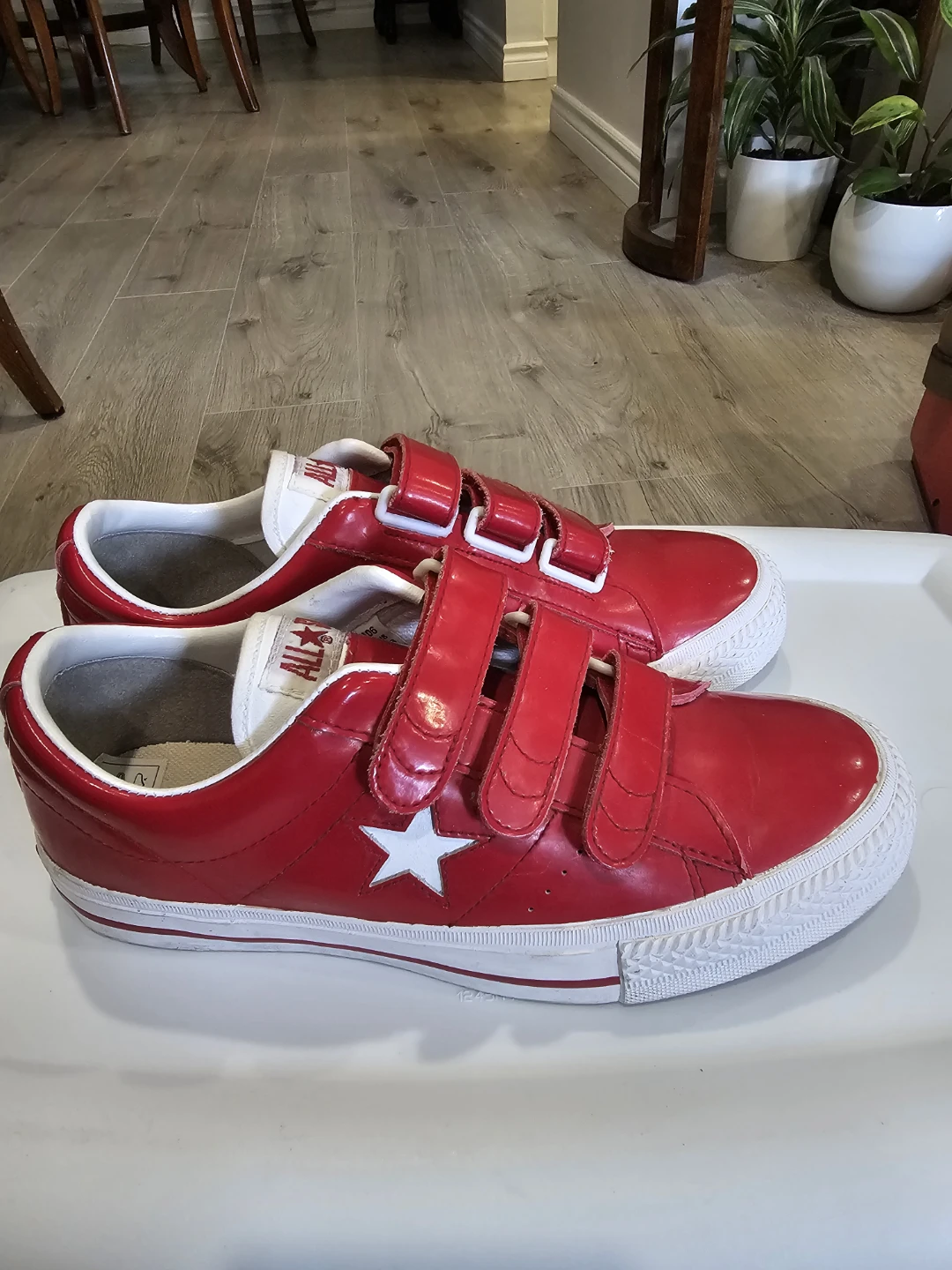 Womens Converse One Star Velcro Sneakers Red - photo 2