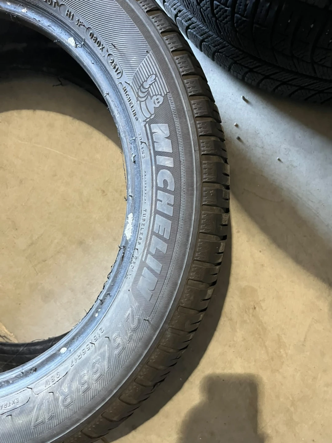 215/55R17  Michelin CrossClimate - photo 2