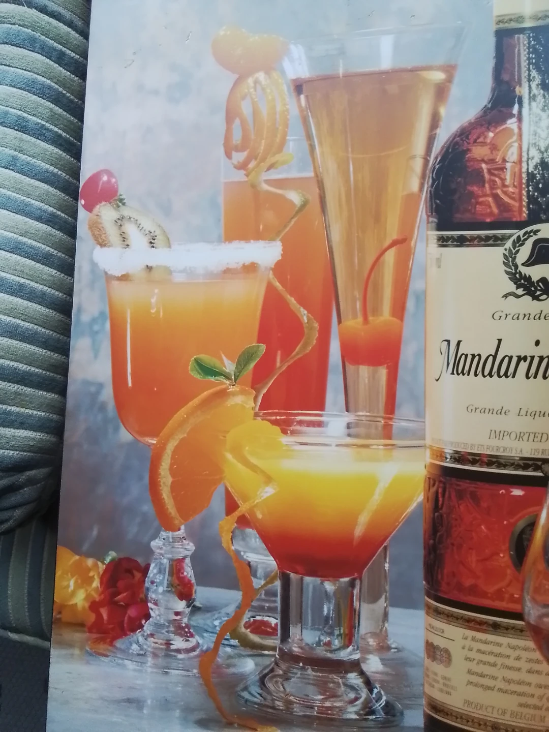 Vintage 1994 Mandarine Napoleon Liqueur Wood Plaque - photo 4
