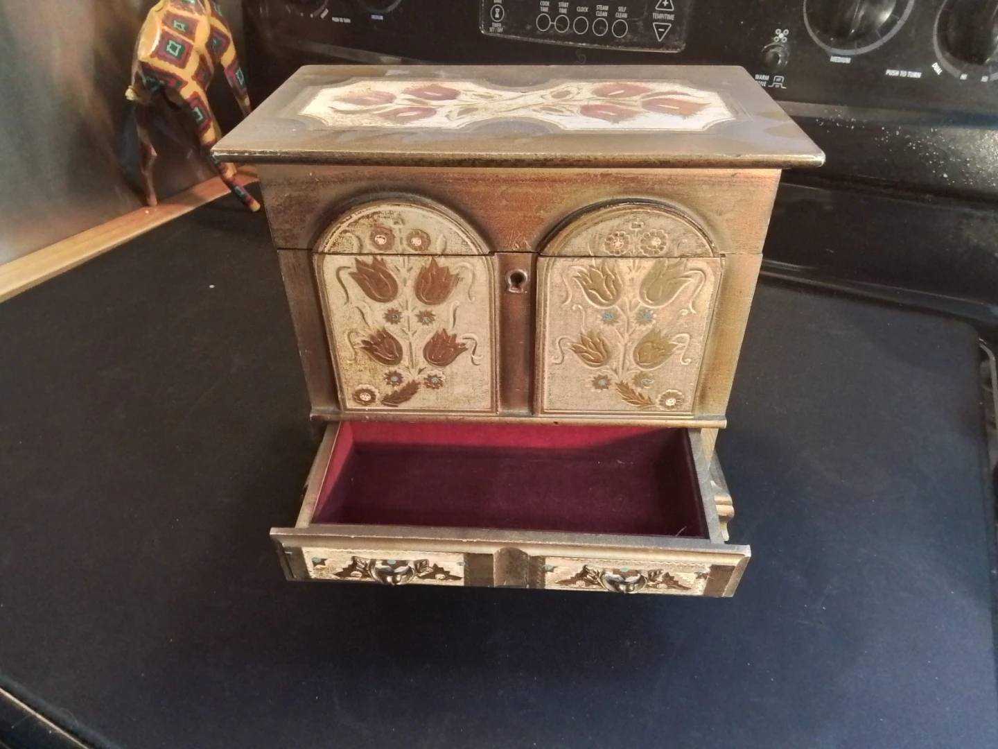 Vintage Mid Century Florentine Style Musical Jewelry Chest Box - photo 4
