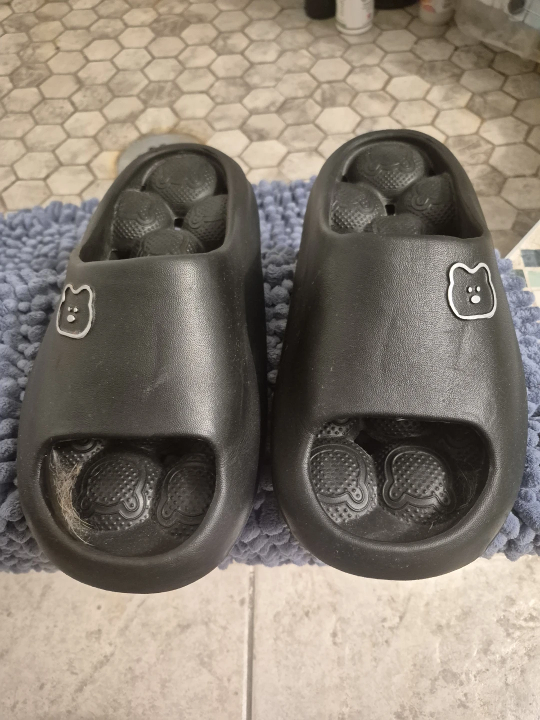 Black Bear Pattern Shower Slides