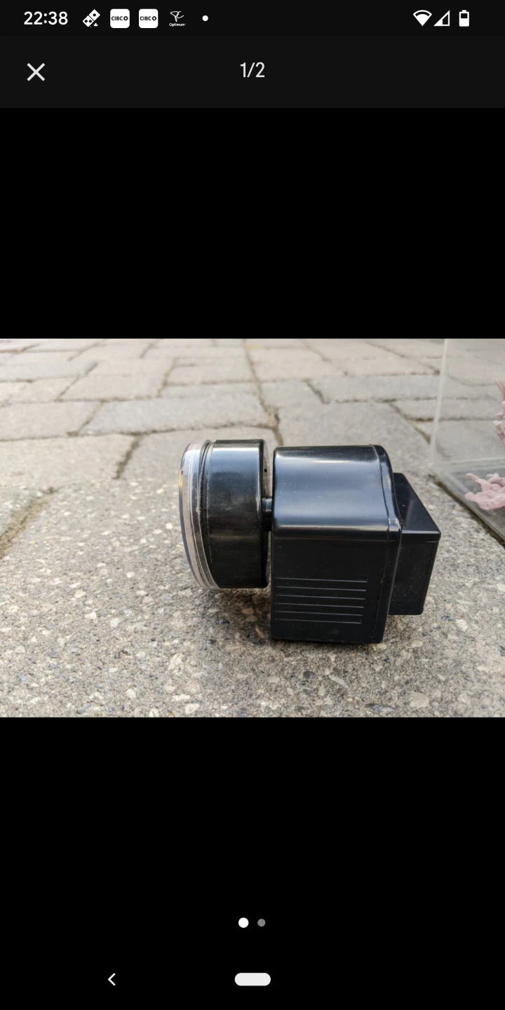 Automatic Fish Feeder / Aquarium Food Timer – Great for Vacation