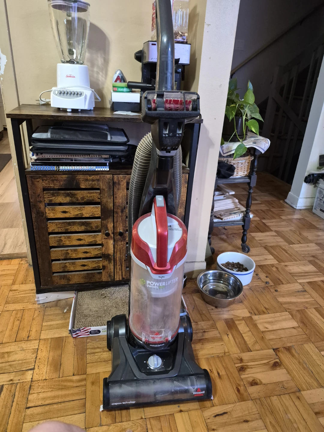 Bissell PowerLifter Swivel Pet Vacuum