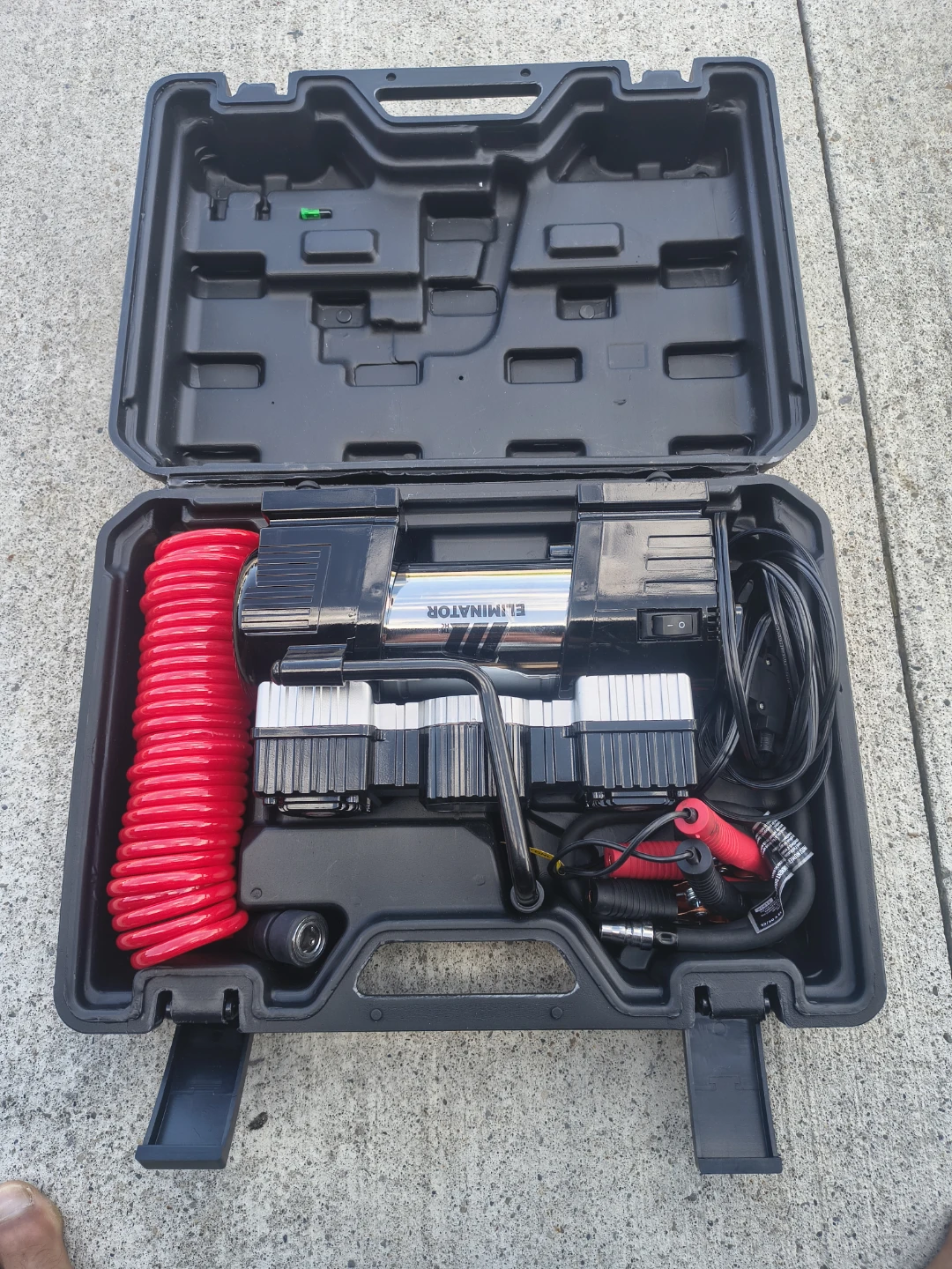 MotoMaster Eliminator Tire Inflator