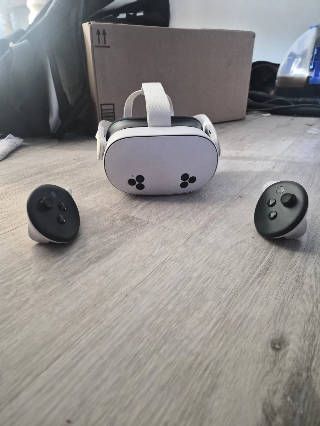 Meta Quest 3s VR Headset and Controllers