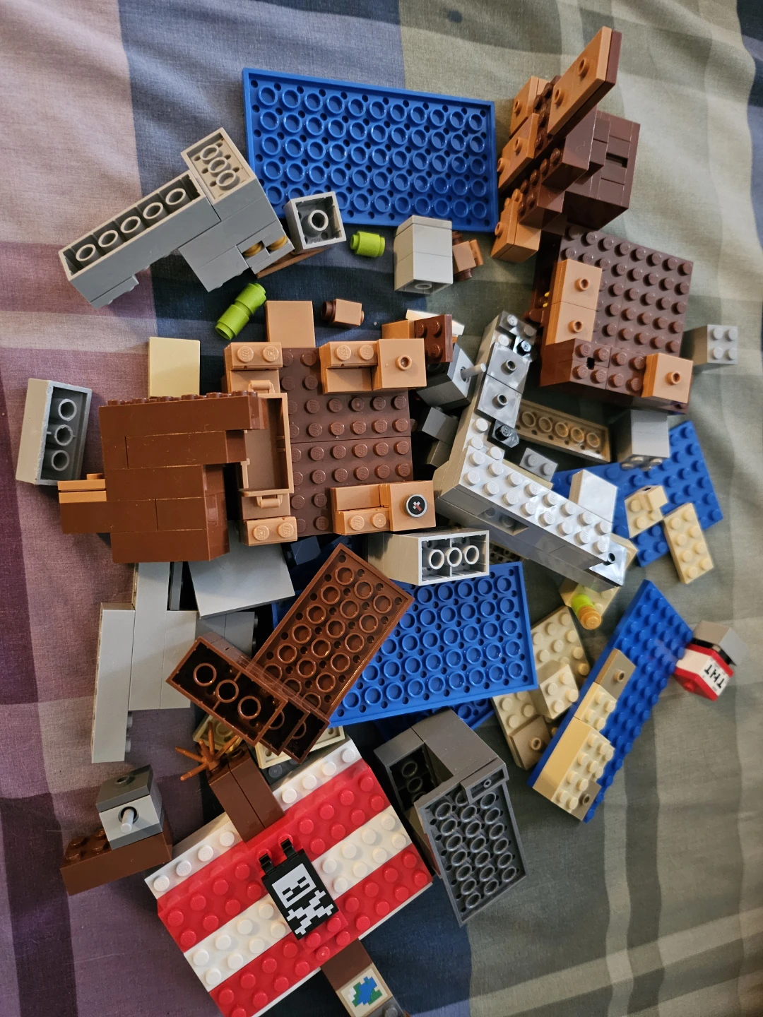 Assorted LEGO Minecraft Building Blocks - photo 2