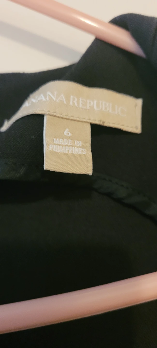 Banana Republic black cap sleeve dress - photo 4