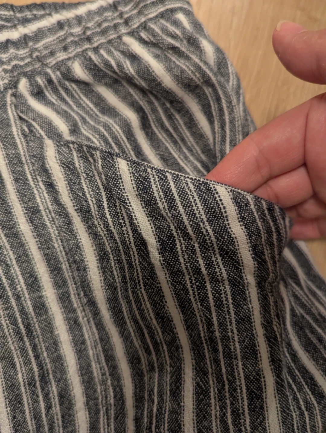 Joe Fresh Striped Skirt - Size M/M - photo 2