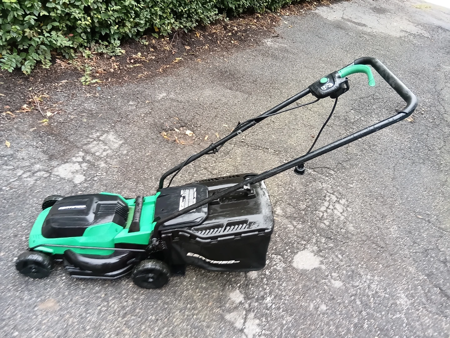Certified 14-inch Compact Electric Lawn Mower