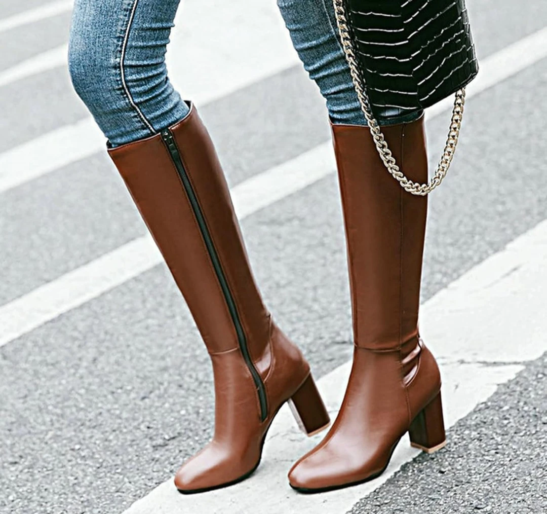 Brown Knee-High Boots 🏈 - photo 2