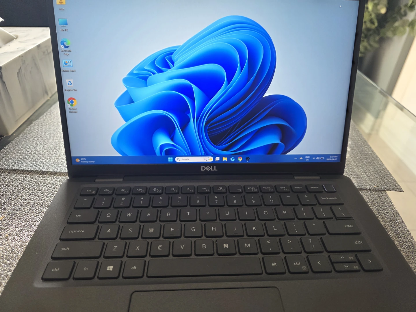 Dell Laptop 7330