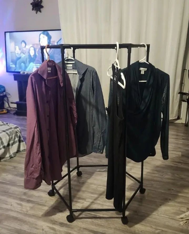 (BRAND NEW) Multiuse Hexagon Dry & Clothes Rack with Wheels