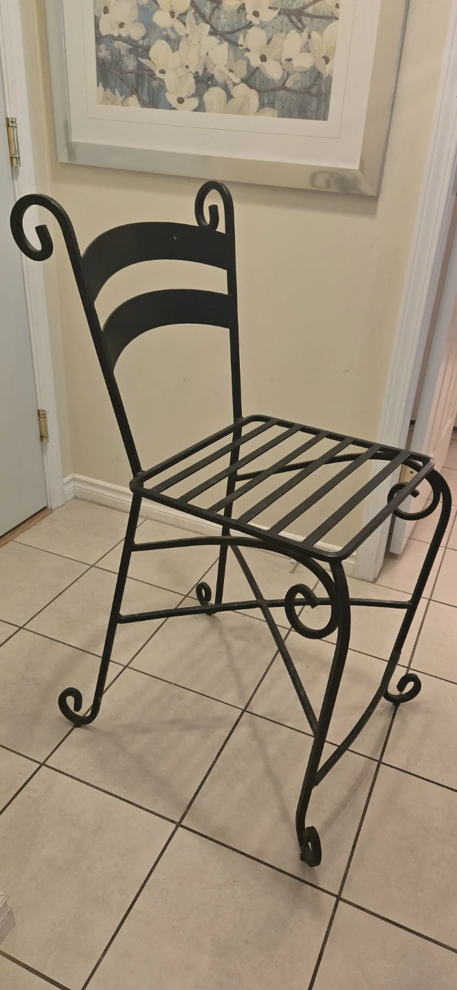 Iron patio chair