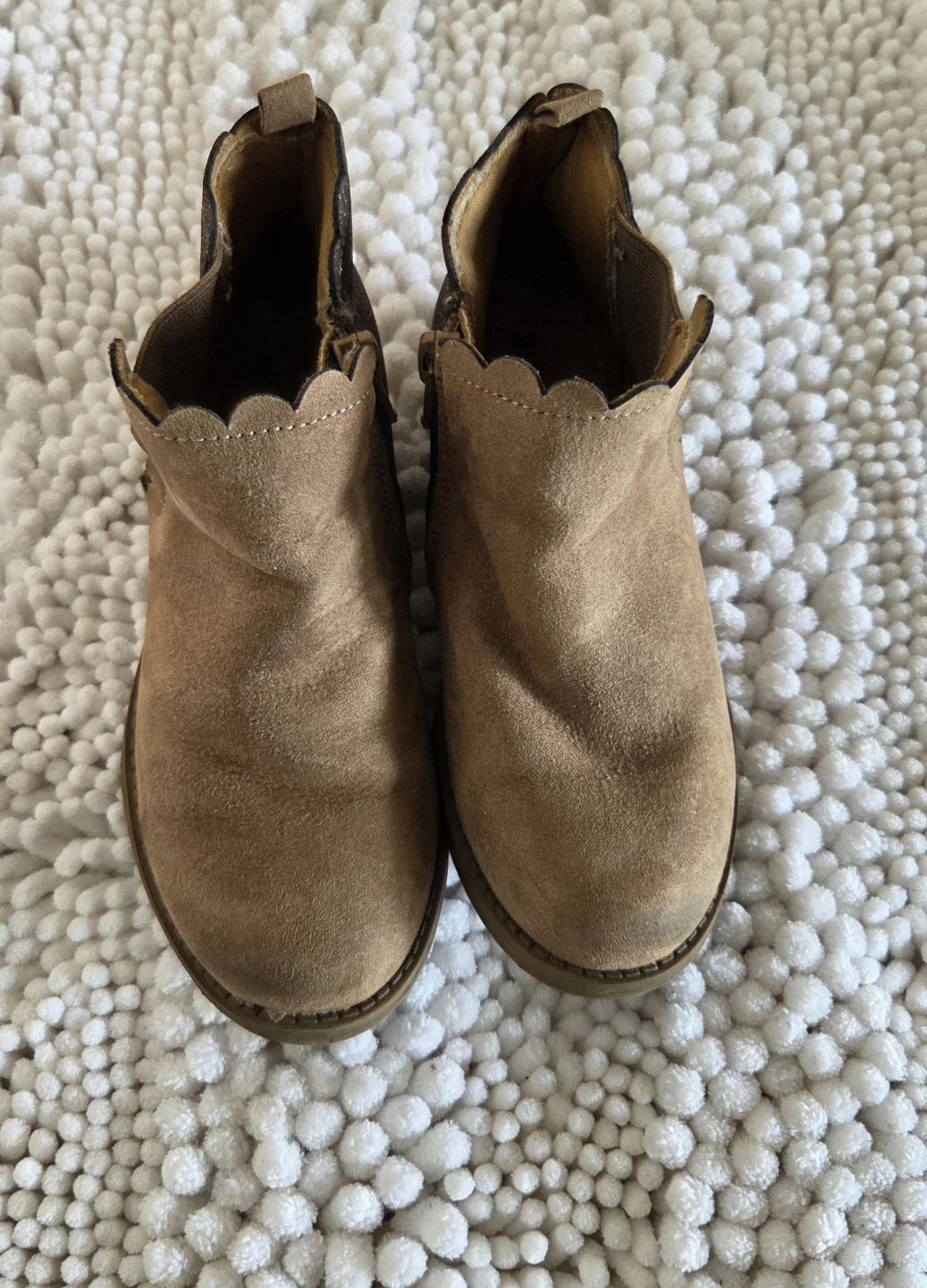 Girls size 12 tan and gold ankle boots