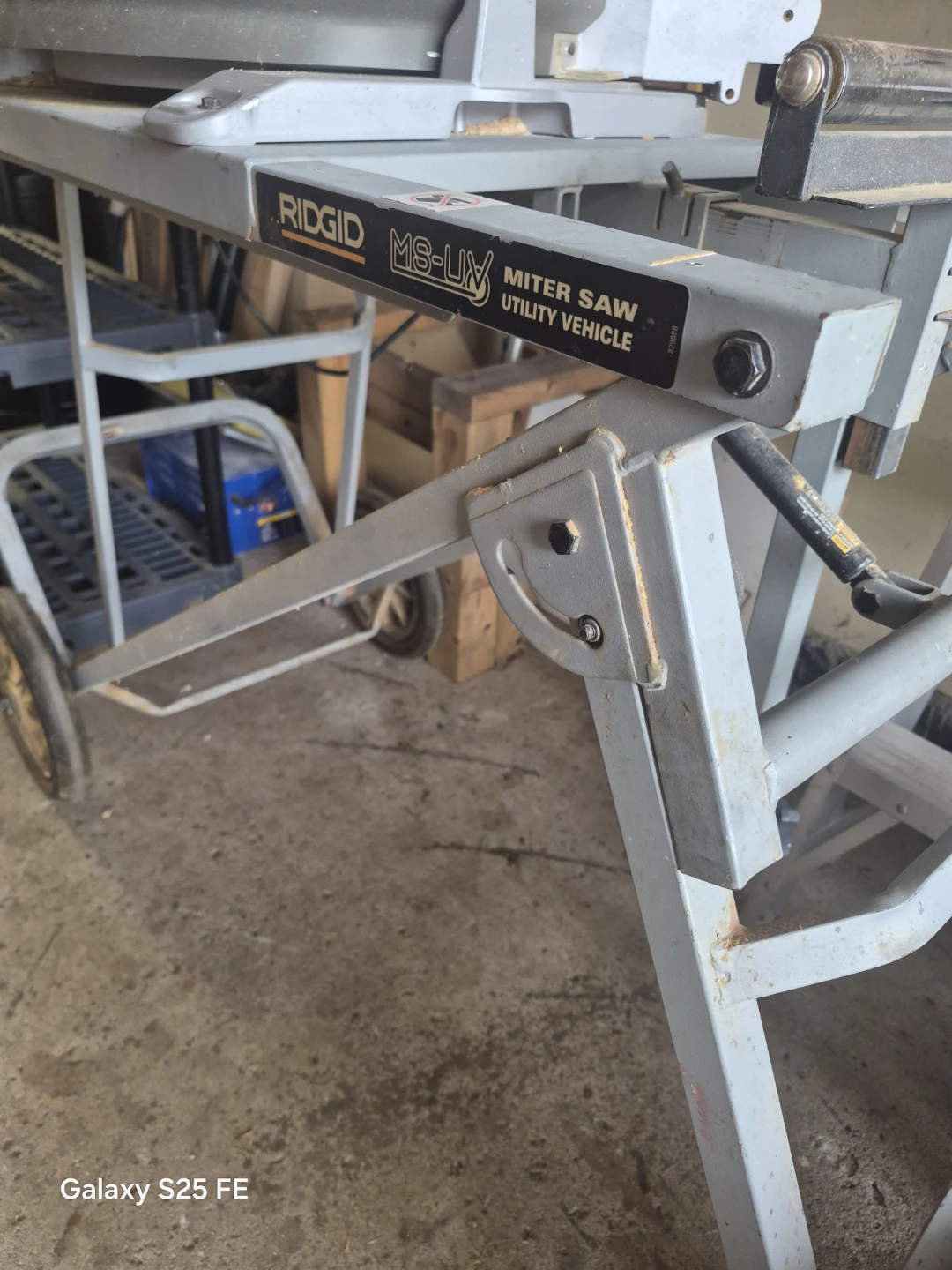 Ridgid Miter Saw with Mobile Stand - photo 3