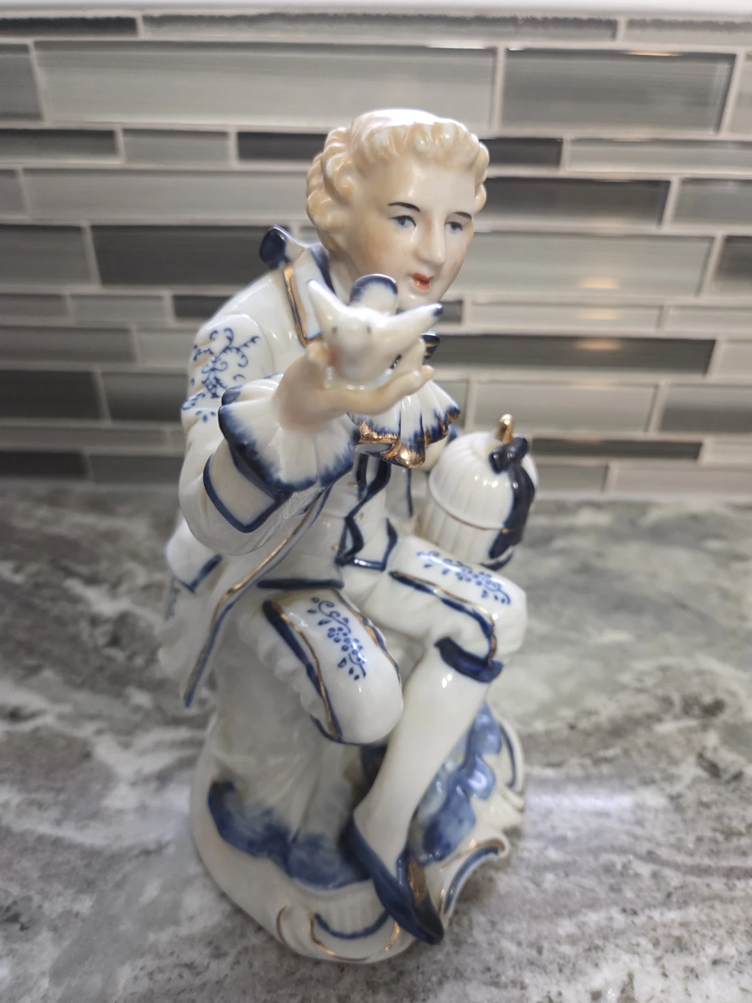 Vintage Porcelain Figurine of a Gentleman - photo 2