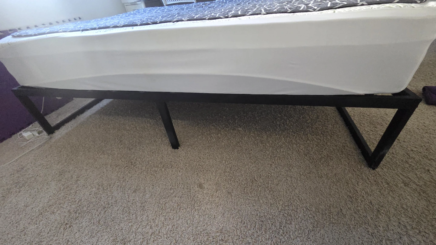 Metal bed frame + bed mattress - photo 2