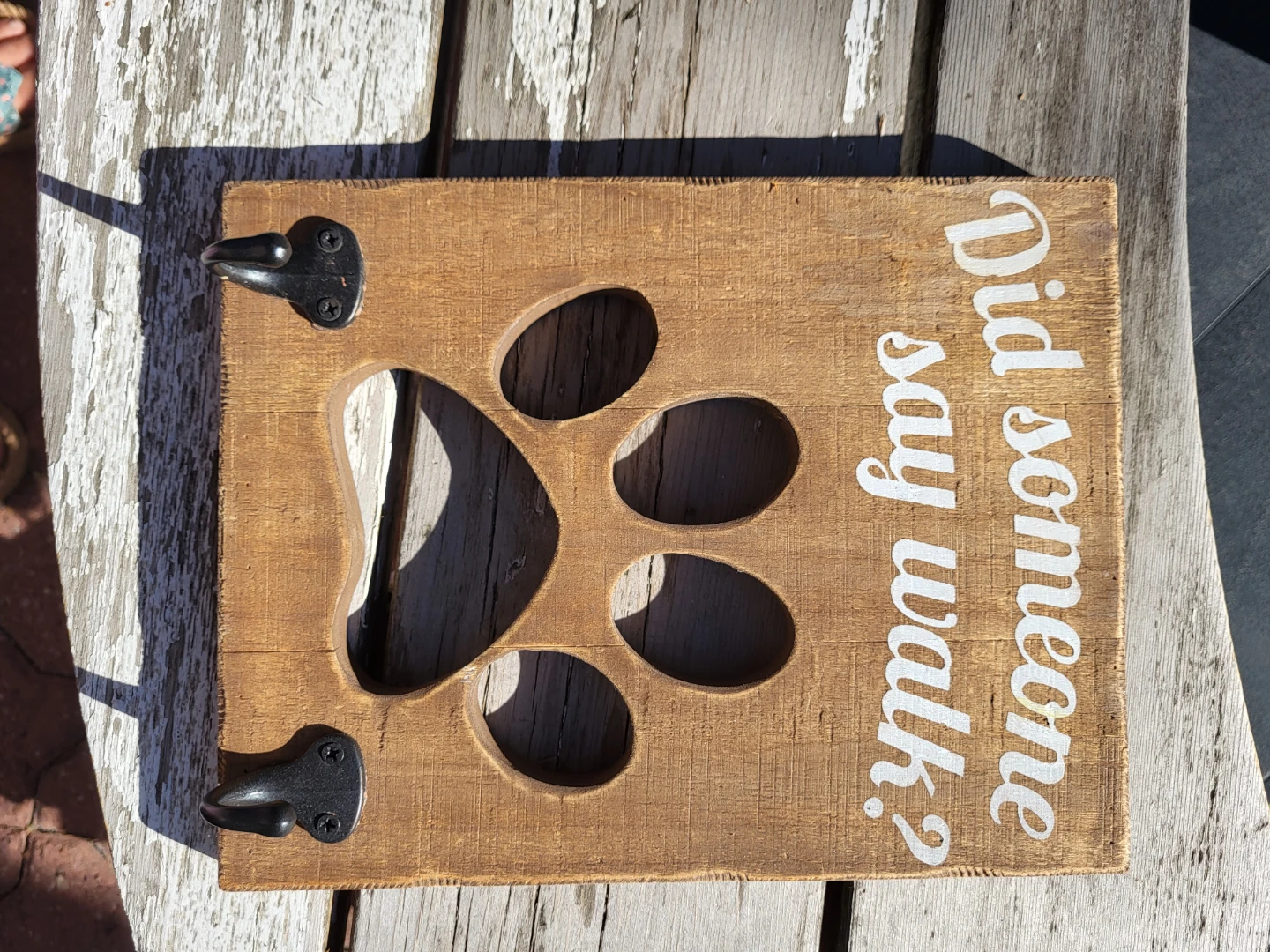 Wooden Pet Leash Hook Organizer 🏈