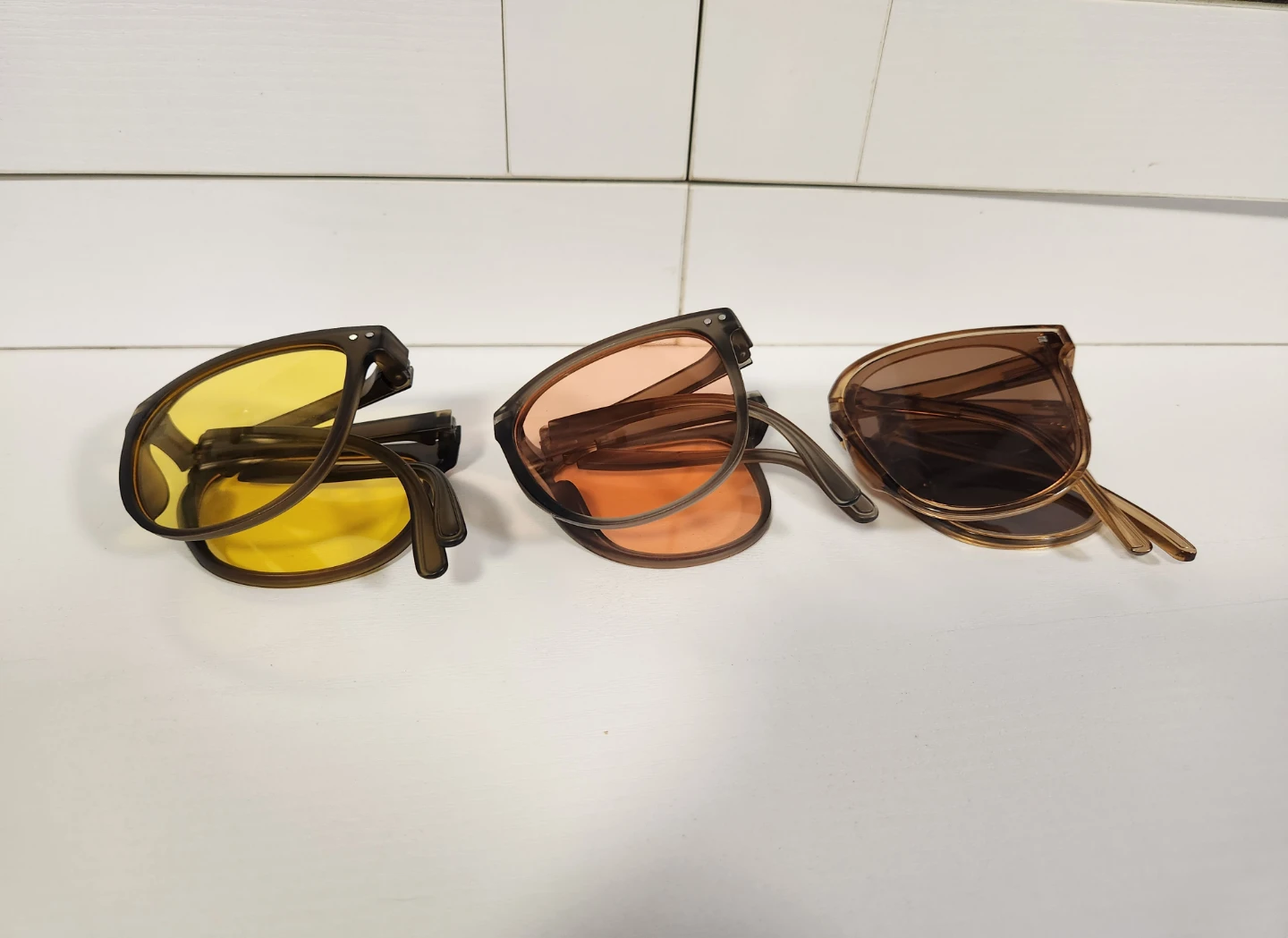 🏈 Set of 3 Folding Sunglasses