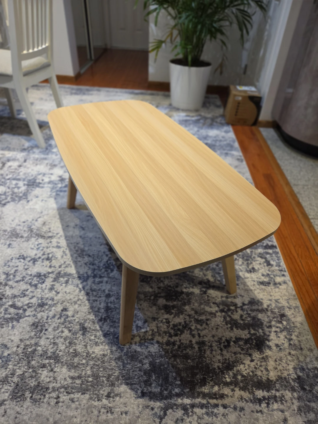 VERY NEW Japanese Style Coffee Table - Light Wood - photo 2