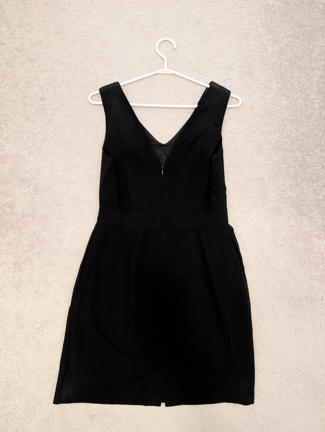 Black Dresses - photo 2
