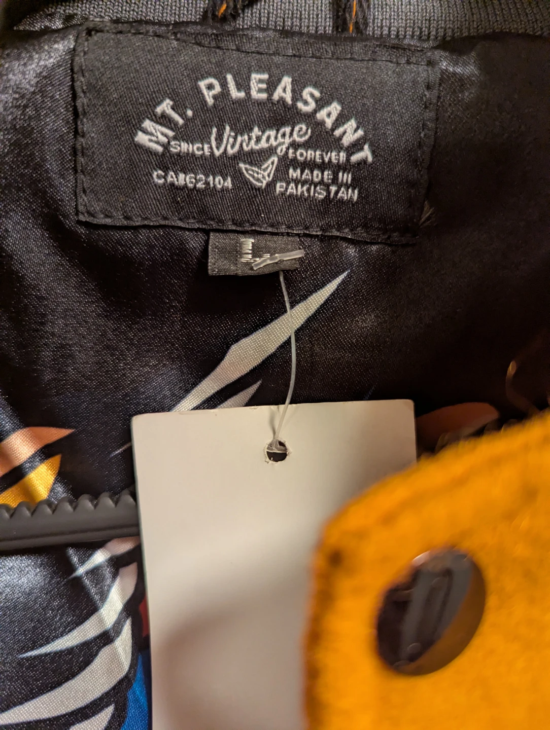 Mount NWT Pleasant Vintage Letterman Jacket (L)! ⭐ - photo 3
