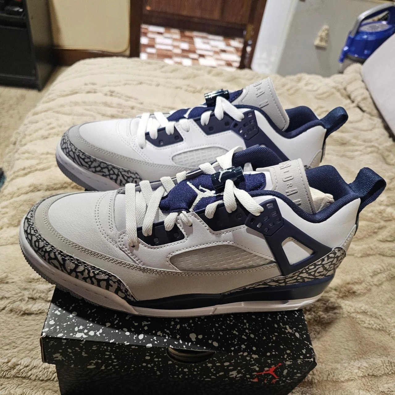 Brand New Jordan Spizike Low (White Midnight Navy) - photo 4