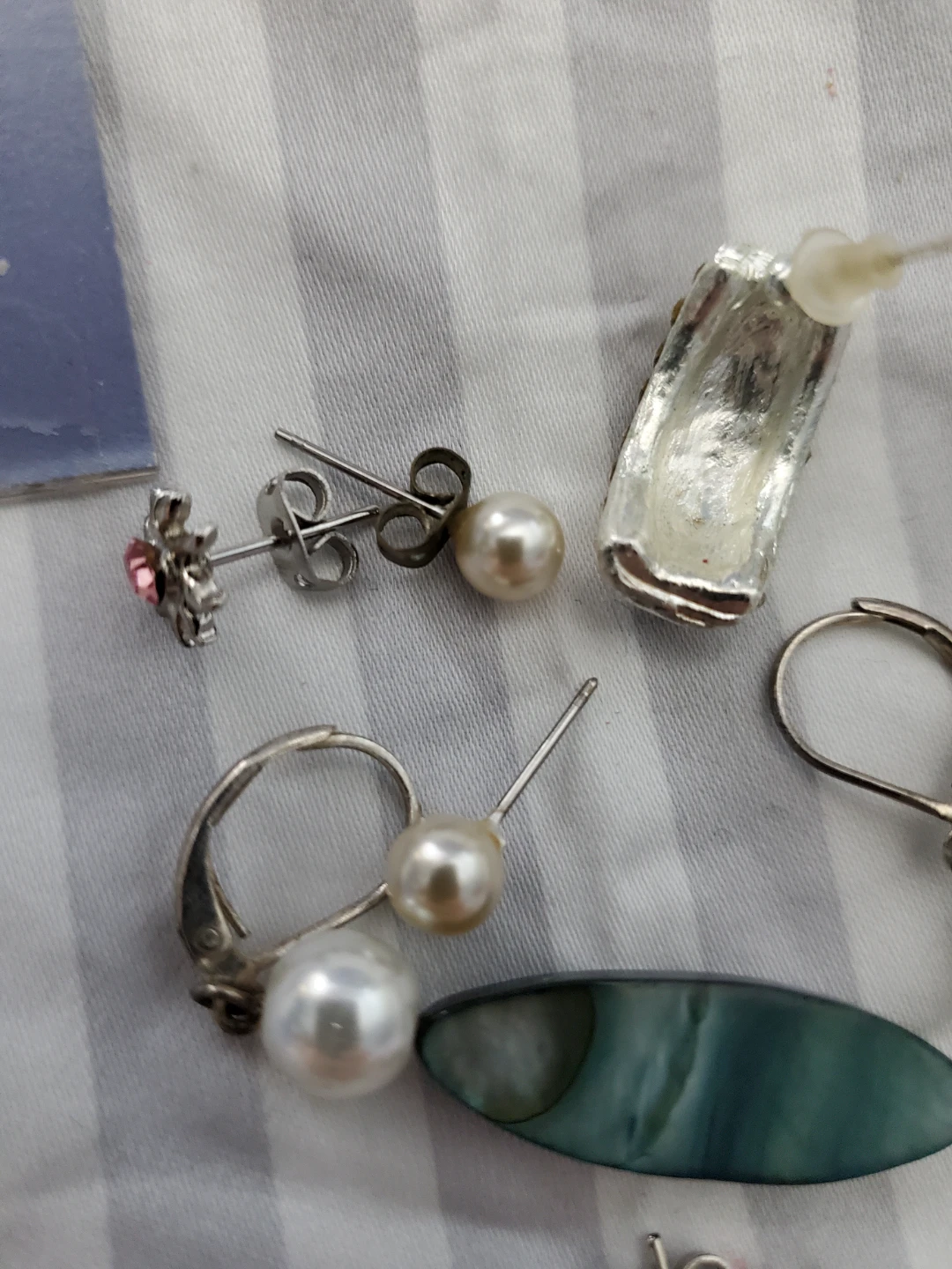 Bundle of 7 pairs of earrings - photo 5