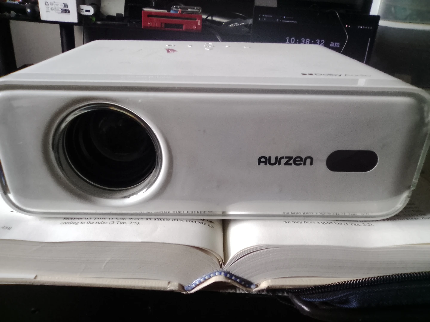 (For parts only) Aurzen Projector DG01
