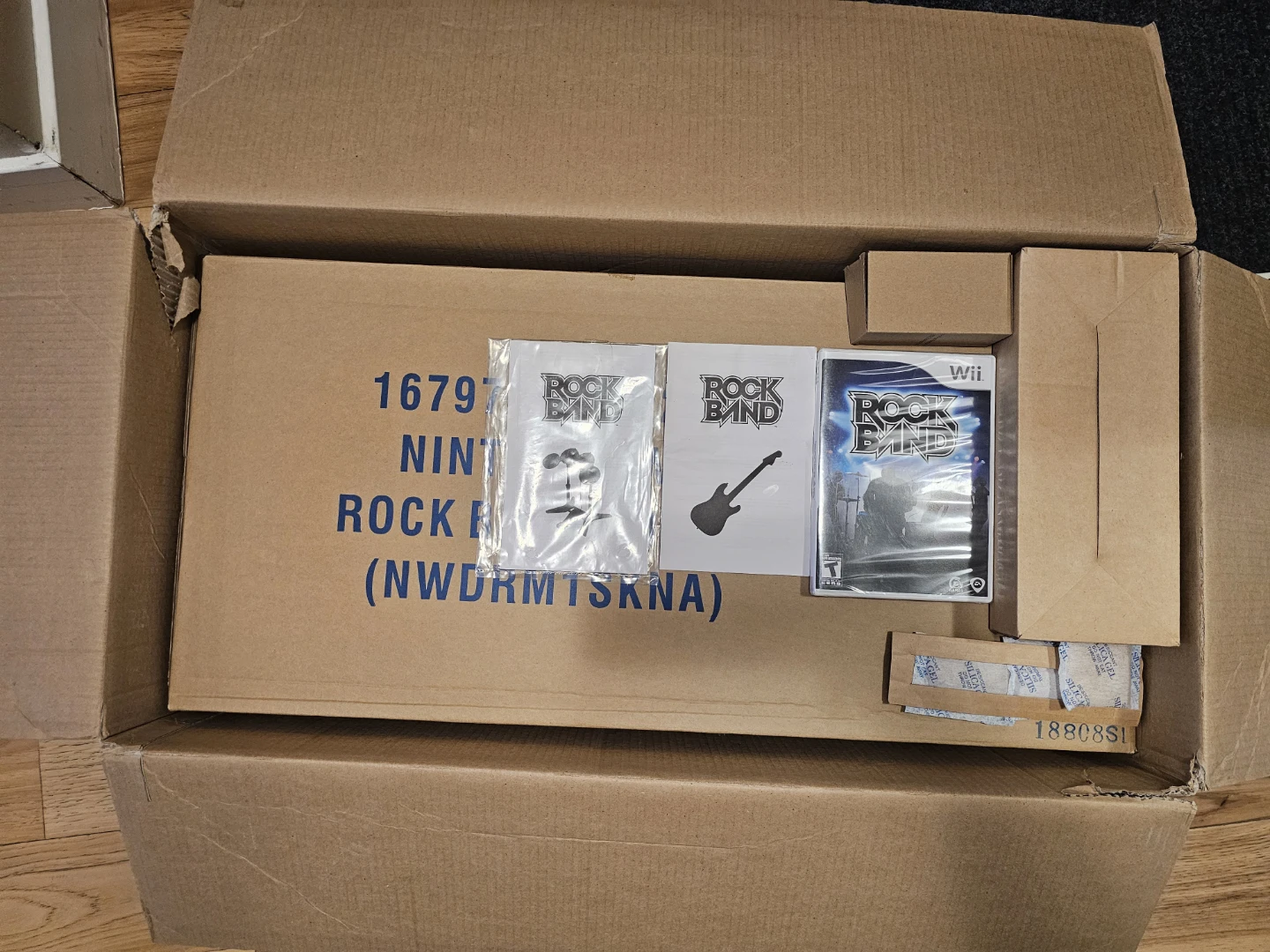 New Rock Band Special Edition for Nintendo Wii - photo 3