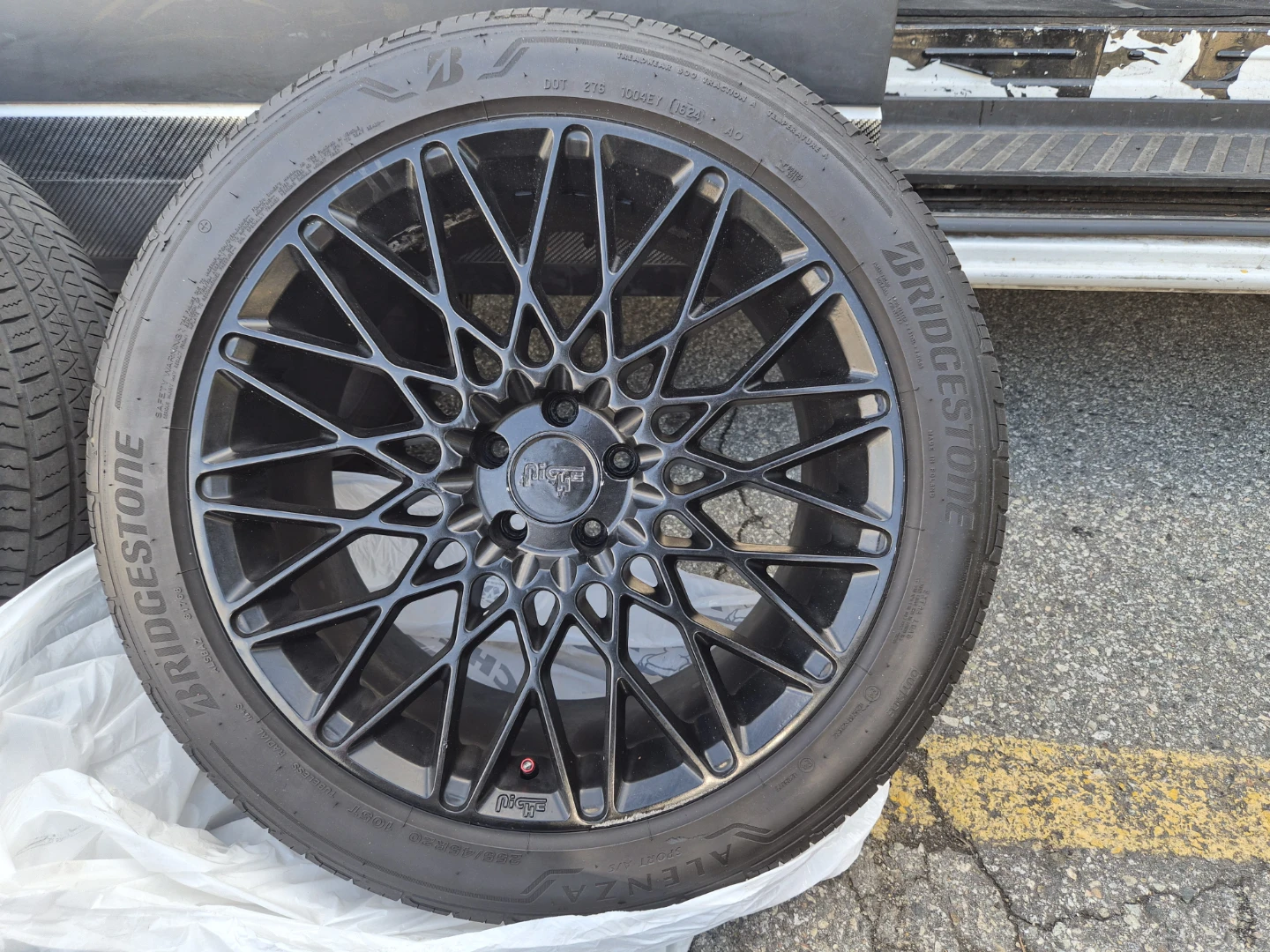 Niche Wheels with 20 inch Tires - photo 4
