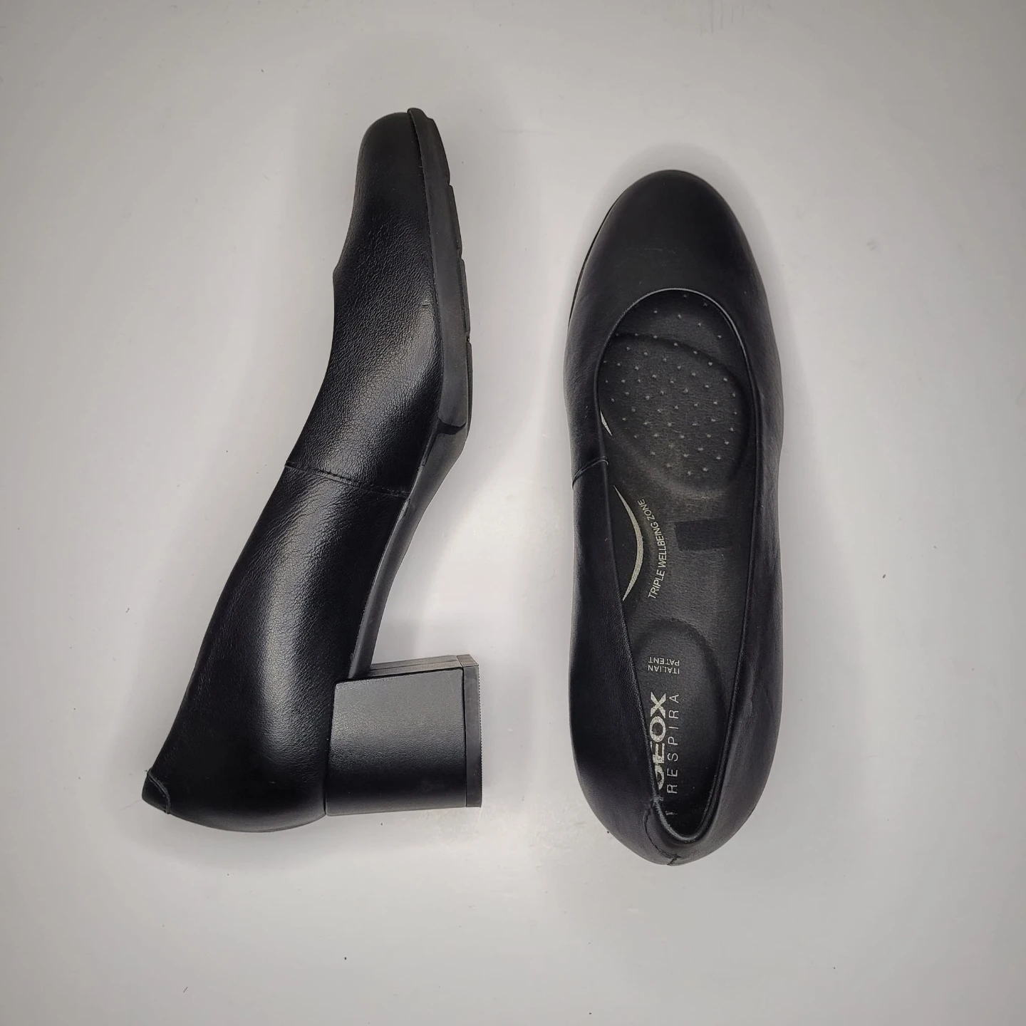 Geox Respira black block heels - photo 2