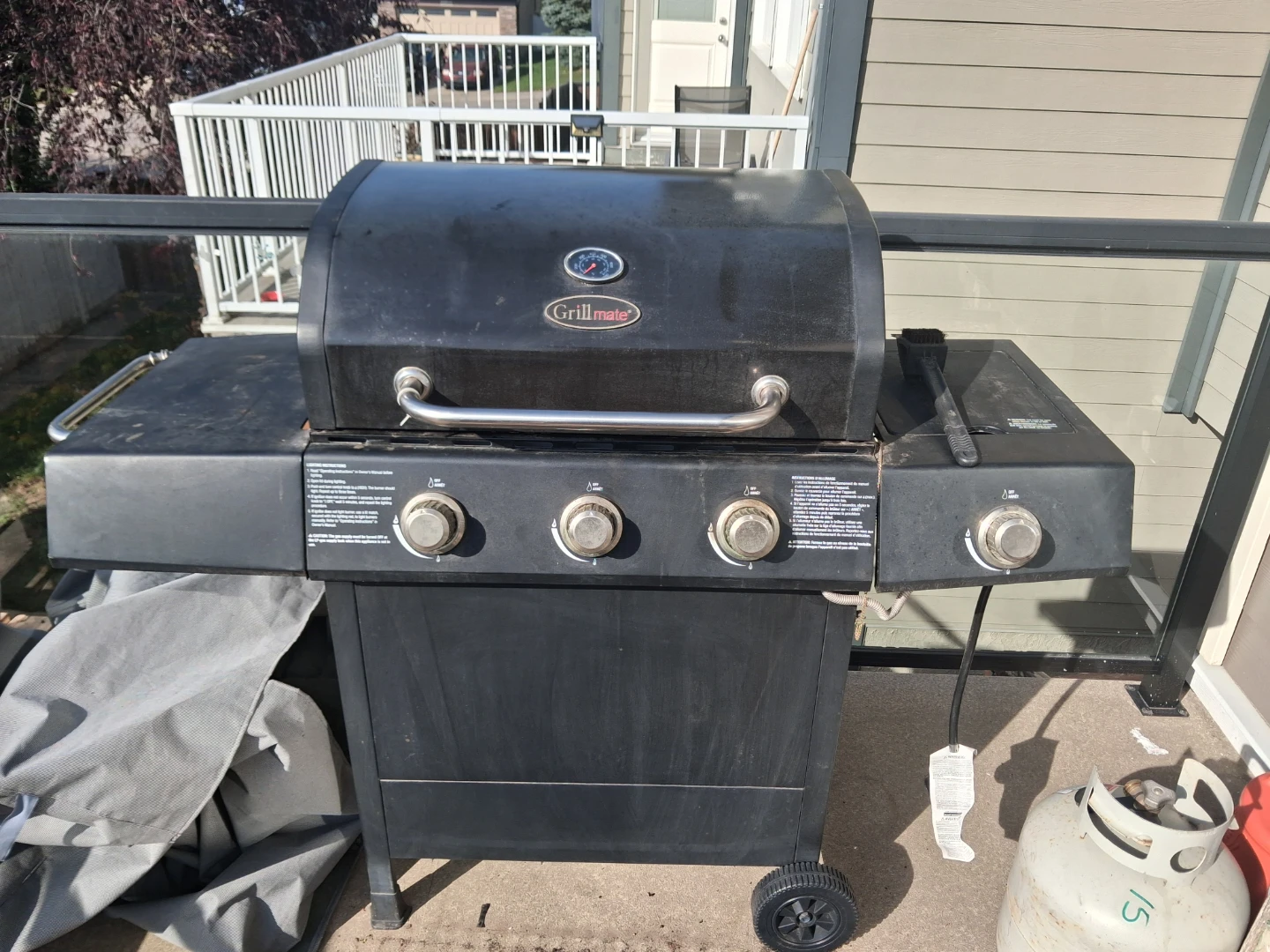 Grillmate 3-Burner Propane BBQ
