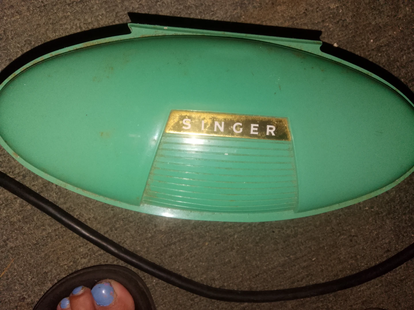 Vintage Singer Sewing Machine Attachment Case